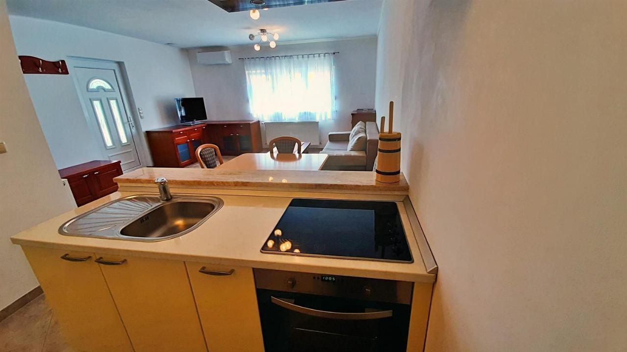 Apartments Stare Duce 6 Omiš Exterior foto