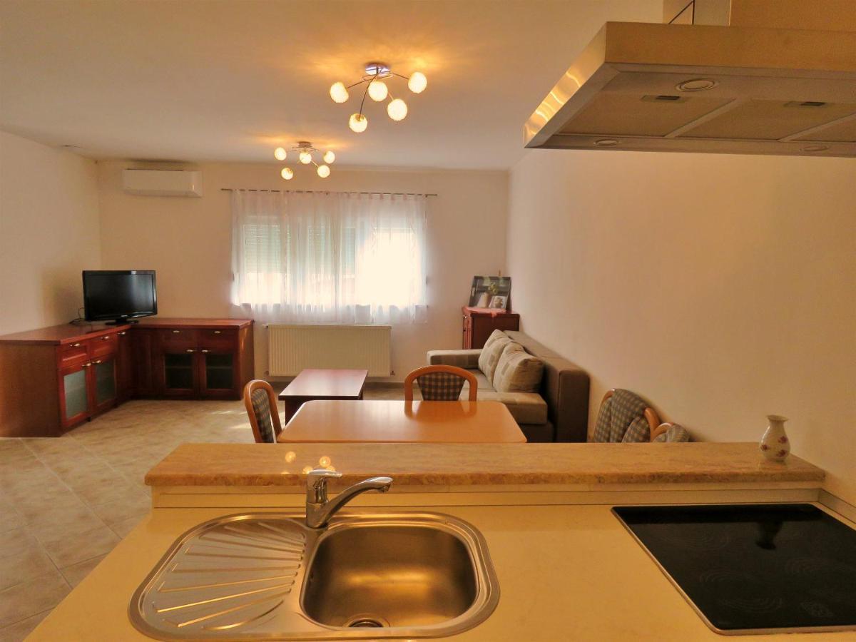 Apartments Stare Duce 6 Omiš Exterior foto